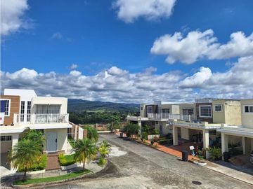 Venta de Casa esquinera de 310 mts en Brisas del Golf/ Brisas Point