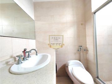 Vendo amplio apartamento en El Cangrejo 3 Recámaras