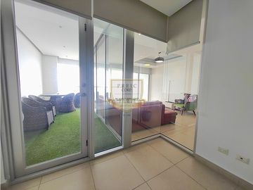 Vendo apartamento con excelente vista al Mar Ave Balboa JC