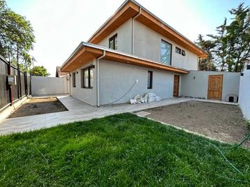 Casa en venta en MACUL