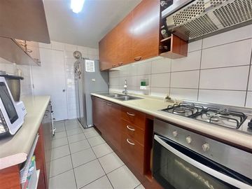 Departamento en Venta en Oportunidad!! Calle Los Alerces con Los 3 Antonios. Vista Panorámica y Despejada