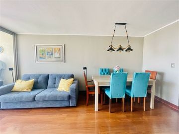 Departamento en Venta en Oportunidad!! Calle Los Alerces con Los 3 Antonios. Vista Panorámica y Despejada