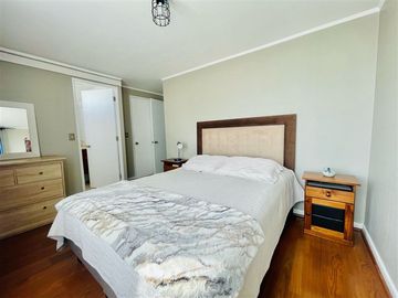 Departamento en Venta en Oportunidad!! Calle Los Alerces con Los 3 Antonios. Vista Panorámica y Despejada