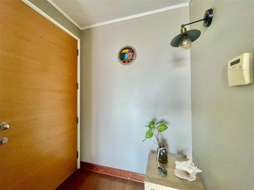 Departamento en Venta en Oportunidad!! Calle Los Alerces con Los 3 Antonios. Vista Panorámica y Despejada
