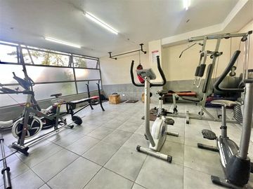Departamento en Venta en Oportunidad!! Calle Los Alerces con Los 3 Antonios. Vista Panorámica y Despejada