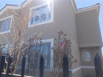 Casa en Venta en Calle Folclorista Noemi Gonzalez 2125