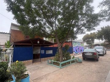 Local Comercial en Venta en Avenida Teniente Cruz con Avenida General Oscar Bonilla