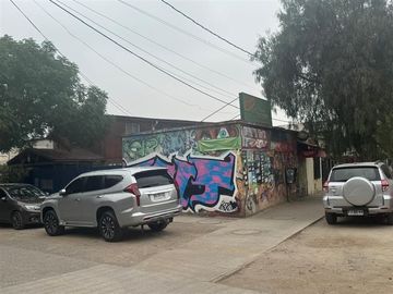 Local Comercial en Venta en Avenida Teniente Cruz con Avenida General Oscar Bonilla