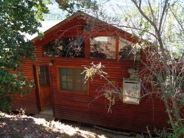 VENTA HERMOSA CASA UBICADA EN ALTOS DE MIRAFLORES, CURACAVI