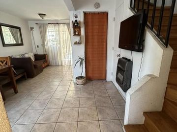 SE VENDE CASA EN CONDOMINO LAS NIEVES ORIENTE PUENTE ALTO