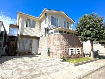 SE VENDE CASA EN CONDOMINO LAS NIEVES ORIENTE PUENTE ALTO