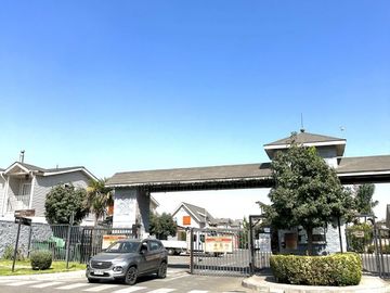 SE VENDE CASA EN CONDOMINO LAS NIEVES ORIENTE PUENTE ALTO