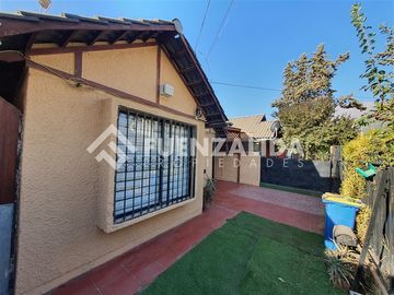 Casa en Venta en Rojas Magallanes