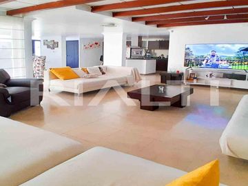 Se vende casa moderna, en conjunto privado