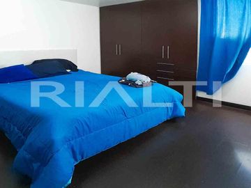 Se vende casa moderna, en conjunto privado