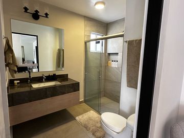 Venta de Casa Nueva en Evania Residencial, Guadalupe