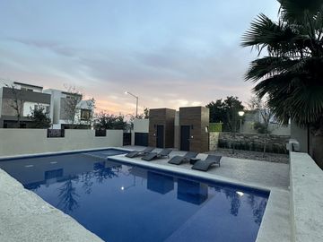 CASA EN VENTA EN FRACCIONAMIENTO PRIVADO EN GUADALUPE, N.L.