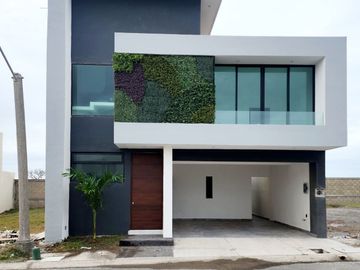 Casa en VENTA vista al mar roof garden Fracc LOMAS DEL SOL