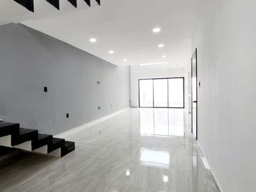 Casa en VENTA vista al mar roof garden Fracc LOMAS DEL SOL