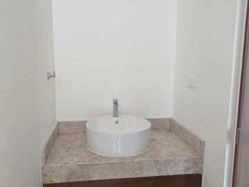 CASA EN VENTA 2 PLANTA EN PRIVADA EN PARQUE NATURA CHOLUL