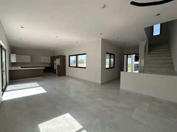 VENTA DE CASA EN AMANI TERRA CARRETERA NACIONAL SANTIAGO N.L.