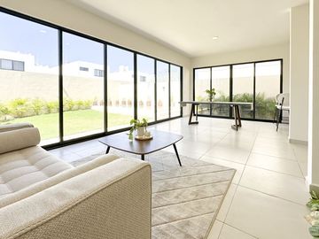 Casa en venta de 3 recamaras en Privada de Conkal