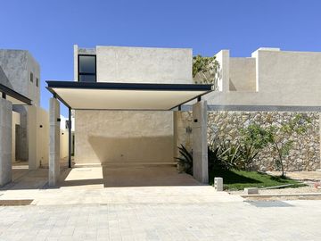 Casa en venta de 3 recamaras en Privada de Conkal
