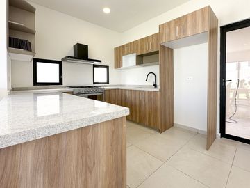 Casa en venta de 3 recamaras en Privada de Conkal