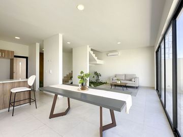Casa en venta de 3 recamaras en Privada de Conkal