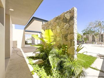 Casa en venta de 3 recamaras en Privada de Conkal