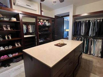 Casa en venta en Yucatán Country Club