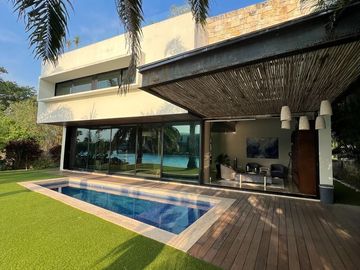 Casa en venta en Yucatán Country Club