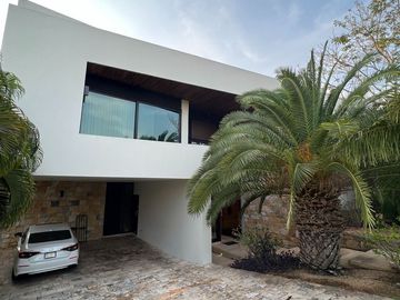 Casa en venta en Yucatán Country Club
