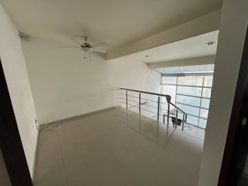 Casa en venta en Ciudad Satélite, Naucalpan.