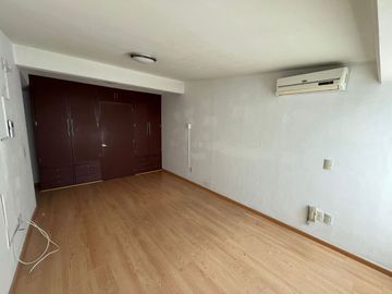 Casa en venta en Ciudad Satélite, Naucalpan.