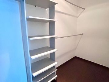 DEPARTAMENTO CON TERRAZA en venta Toledo EN INTERLOMAS