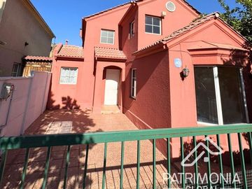 Casa en Venta en Cercano a Valle Lo Campino
