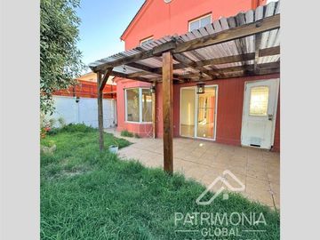 Casa en Venta en Cercano a Valle Lo Campino