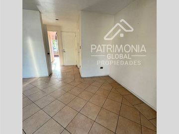 Casa en Venta en Cercano a Valle Lo Campino