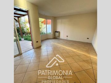 Casa en Venta en Cercano a Valle Lo Campino