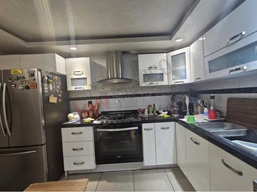 CASA EN VENTA EN LINDAVISTA  sobre Av MONTEVIDEO
