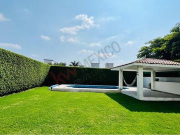 CASA AMPLIA Y LUMINOSA CON BOVEDA CATALANA EN VENTA EN LOMAS DE COCOYOC