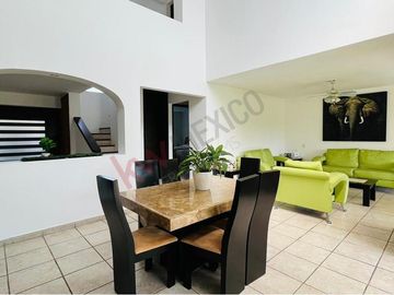 CASA AMPLIA Y LUMINOSA CON BOVEDA CATALANA EN VENTA EN LOMAS DE COCOYOC