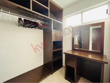 CASA AMPLIA Y LUMINOSA CON BOVEDA CATALANA EN VENTA EN LOMAS DE COCOYOC
