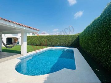 CASA AMPLIA Y LUMINOSA CON BOVEDA CATALANA EN VENTA EN LOMAS DE COCOYOC