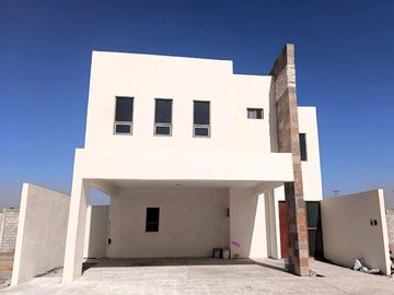 CASA EN VENTA EN CIUDAD LA ENCANTADA, GÓMEZ PALACIO, DGO