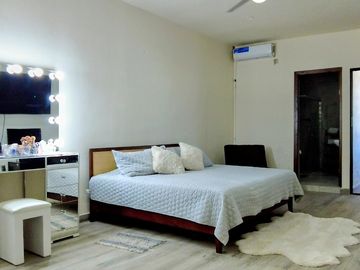 CASA CON ALBERCA/QUINTA EN VENTA; GÓMEZ PALACIO