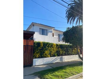 SE VENDE CASA EN VILLA ALEMANA CENTRO