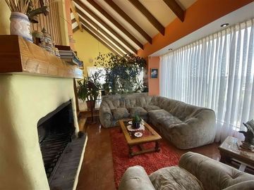 Casa en Venta en Beltrán Amenábar con Del Atardecer