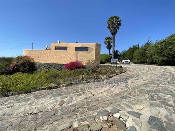 Casa en Venta en Beltrán Amenábar con Del Atardecer